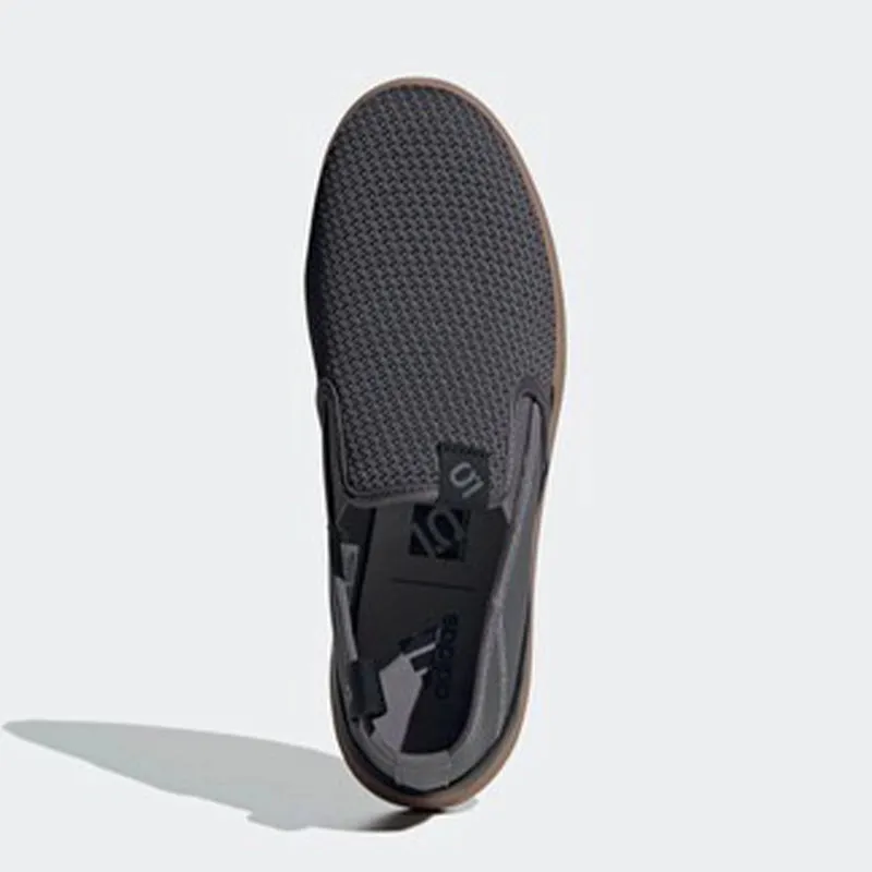 ADIDAS SLEUTH SLIP_ON SHOES EF7181