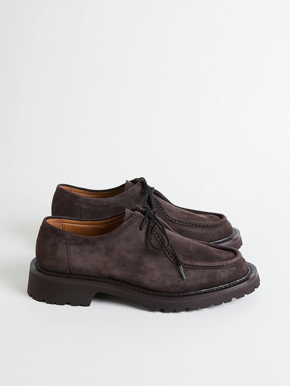 Lace-Up Shoe in Dark Brown Suede