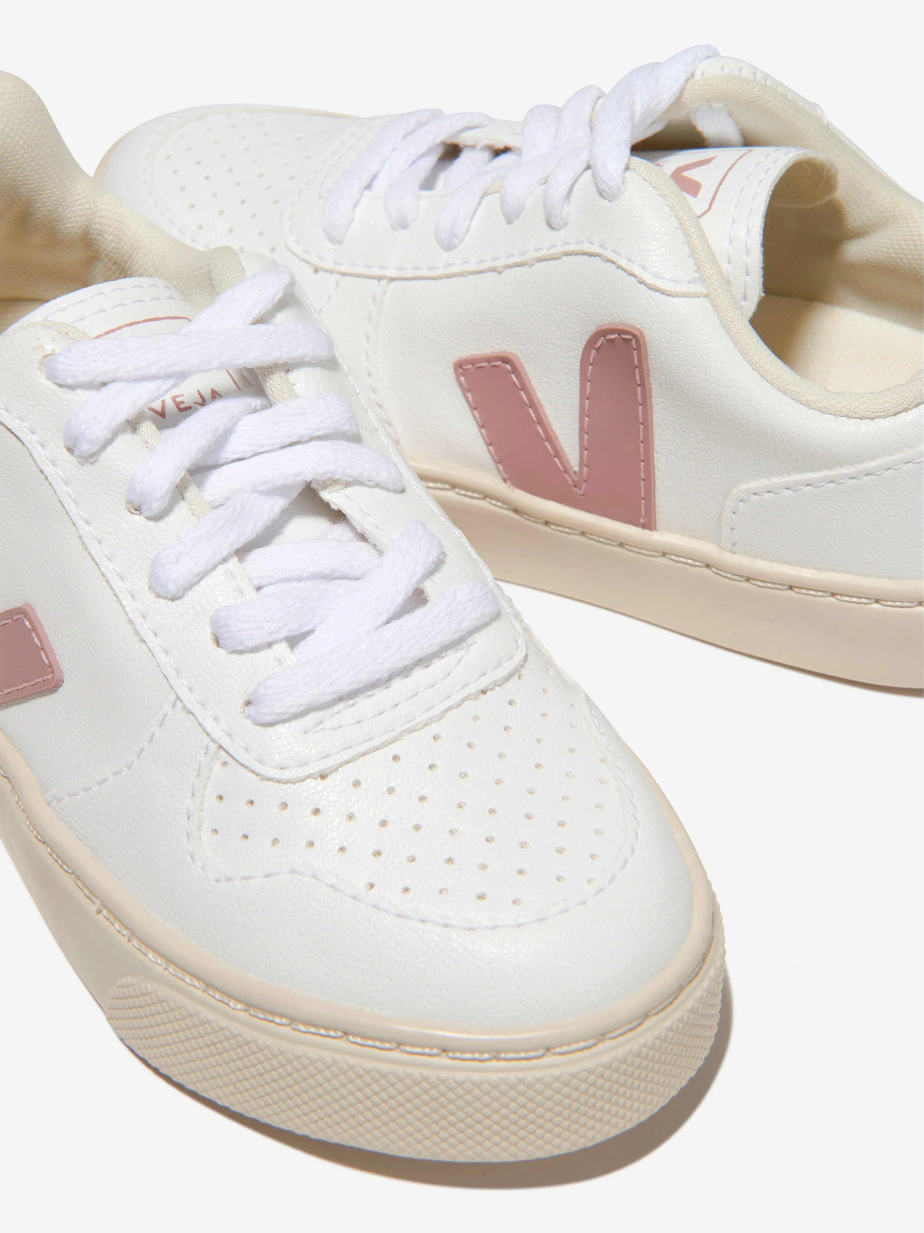 Veja Unisex V-10 CWL Lace Up Trainers